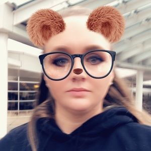 Meet your Posher, Devin